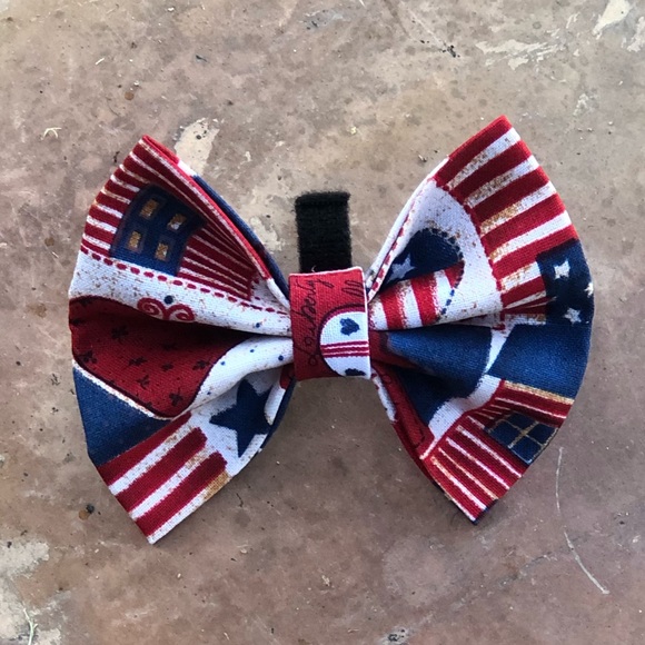 Small Dog Bow Tie - Picture 2 of 4
